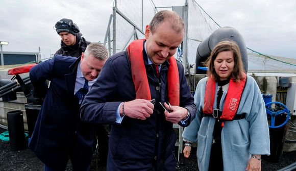Laxeldi kynnt fyrir forsetahjónunum