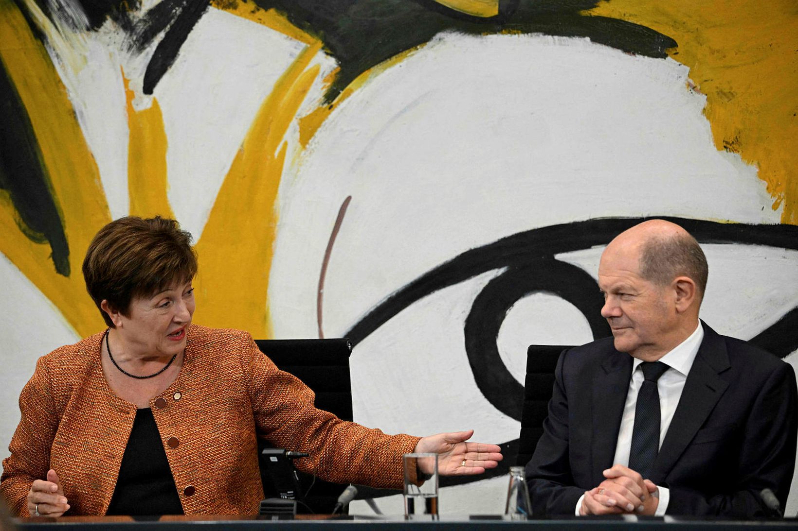 Georgieva og Scholz á fundi í Berlín í dag.