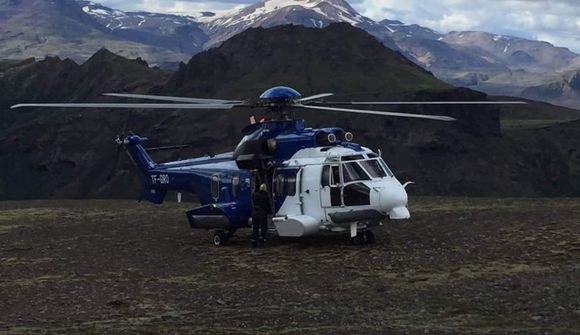 Nokkrar ferðir vestur með þyrlunni