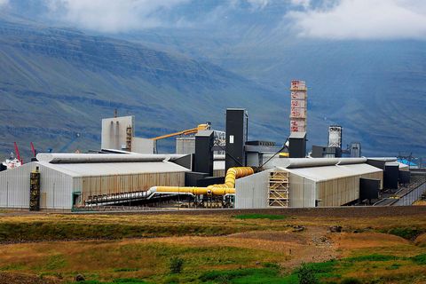 Alcoa Fjarðarál á Reyðarfirði.