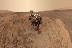 „Selfie“ sem rannsóknarjeppi NASA, Curiosity, tók á plánetunni Mars.