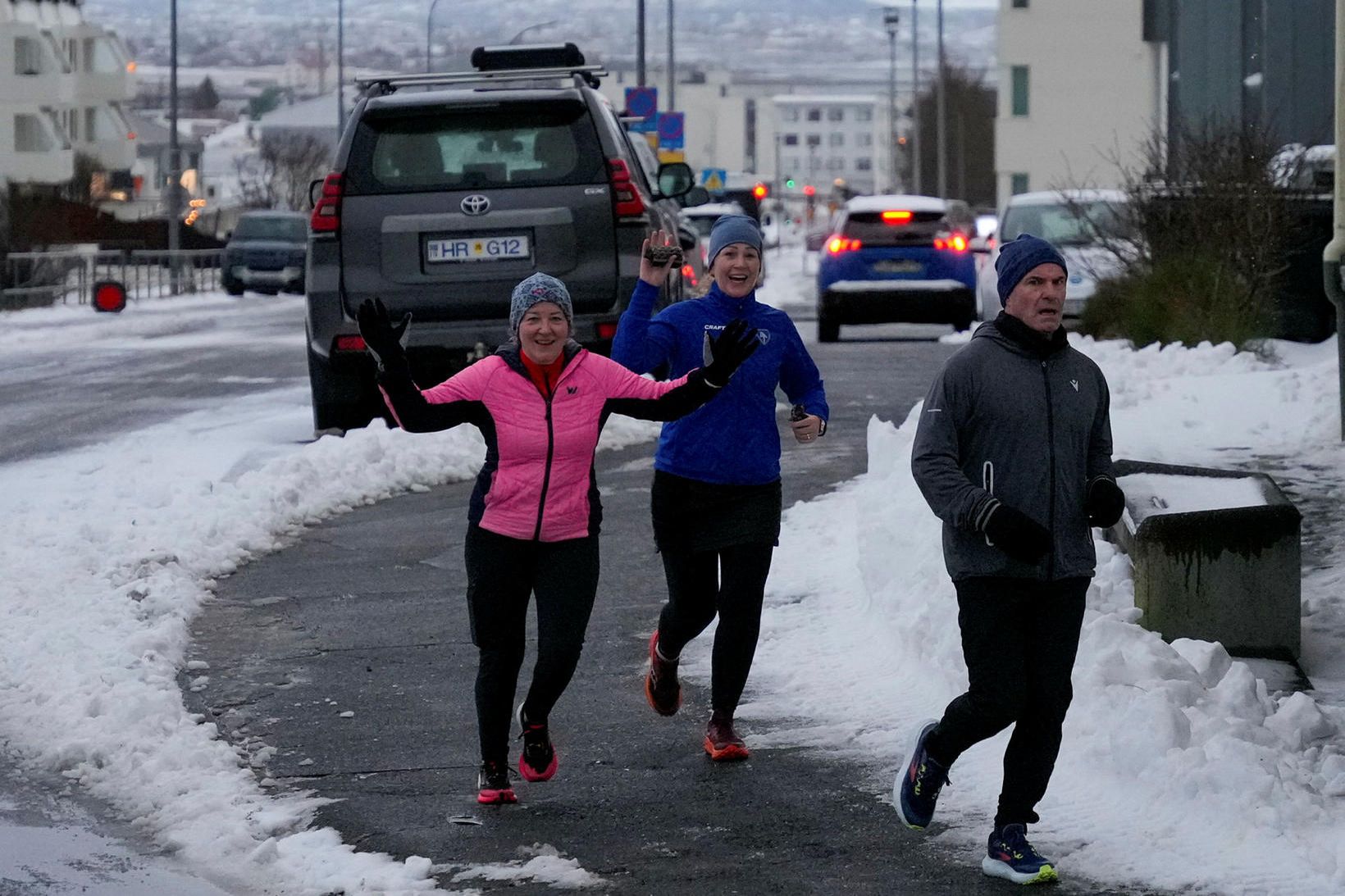 Á milli 350-450 manns tóku þátt í hlaupinu.