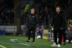 Åge Hareide á hliðarlínunni gegn Wales á þriðjudagskvöld.