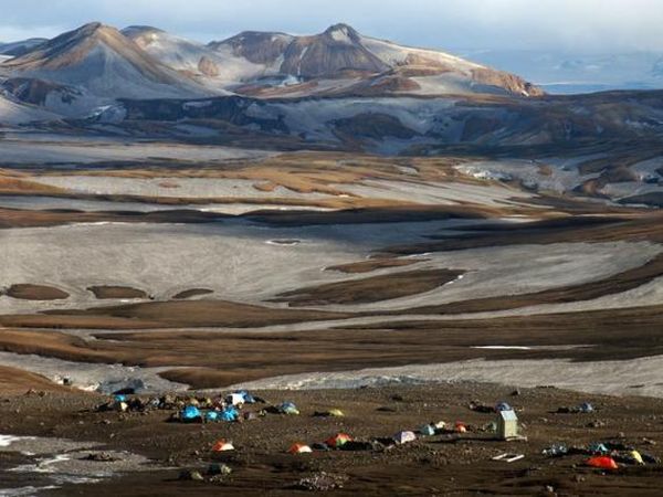 Hrafntinnusker is a 1,128-meter-high mountain on the Laugavegur hiking trail, which runs between Landmannalaugar and Þórsmörk. A mountain hut bearing the same name is located near the mountain.