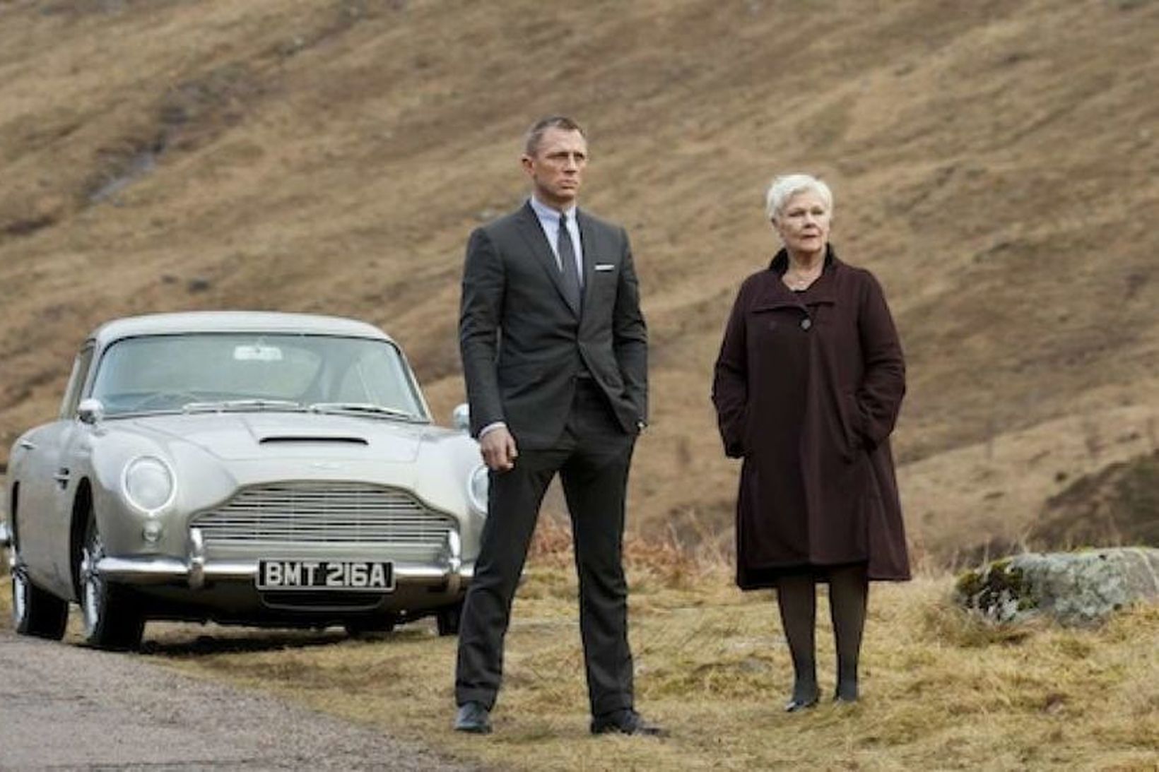 Daniel Craig og Judi Dench í Skyfall og óvistvænn Aston …