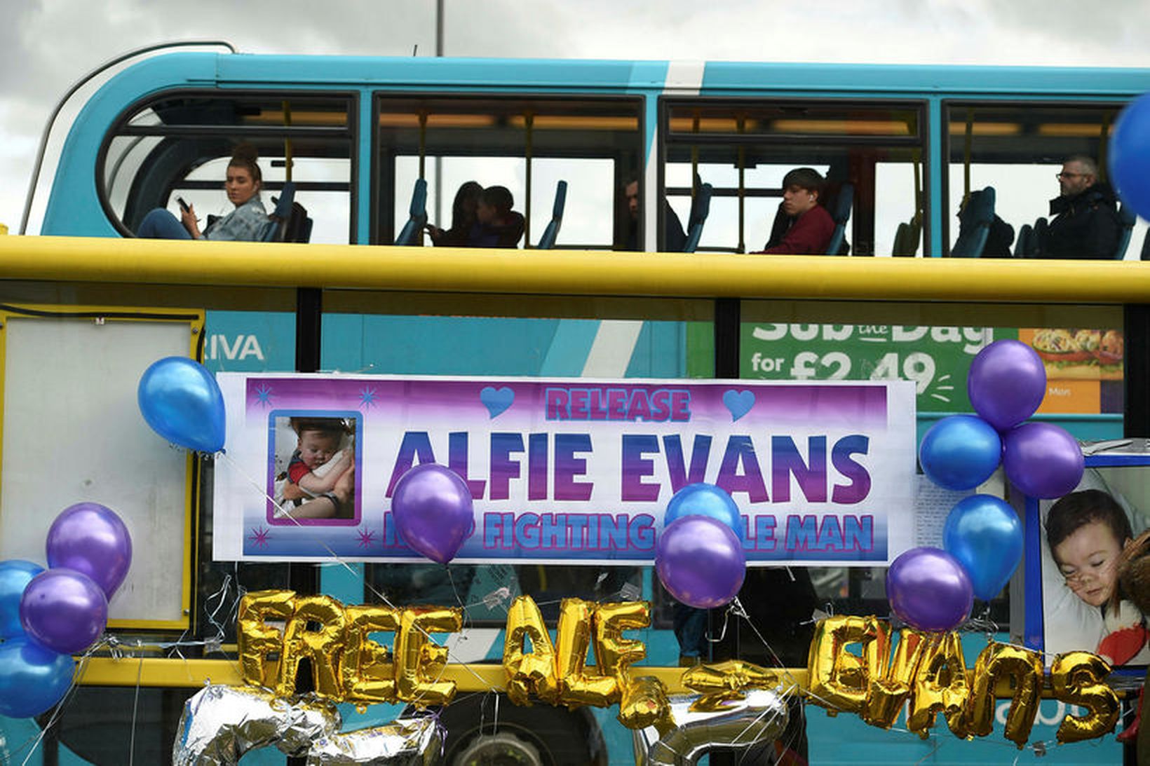 Mál Alfie Evans hefur vakið mikla athygli í Bretlandi og …