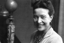 Simone de Beauvoir er þekkt fyrir heimspekilegar vangaveltur um hlutverk konunnar.