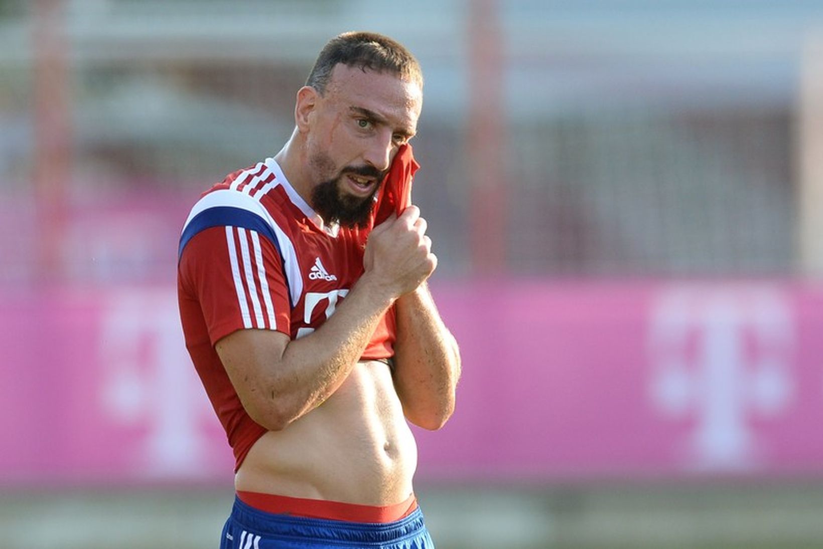Franck Ribery missir af leik Bayern München og Manchester City …