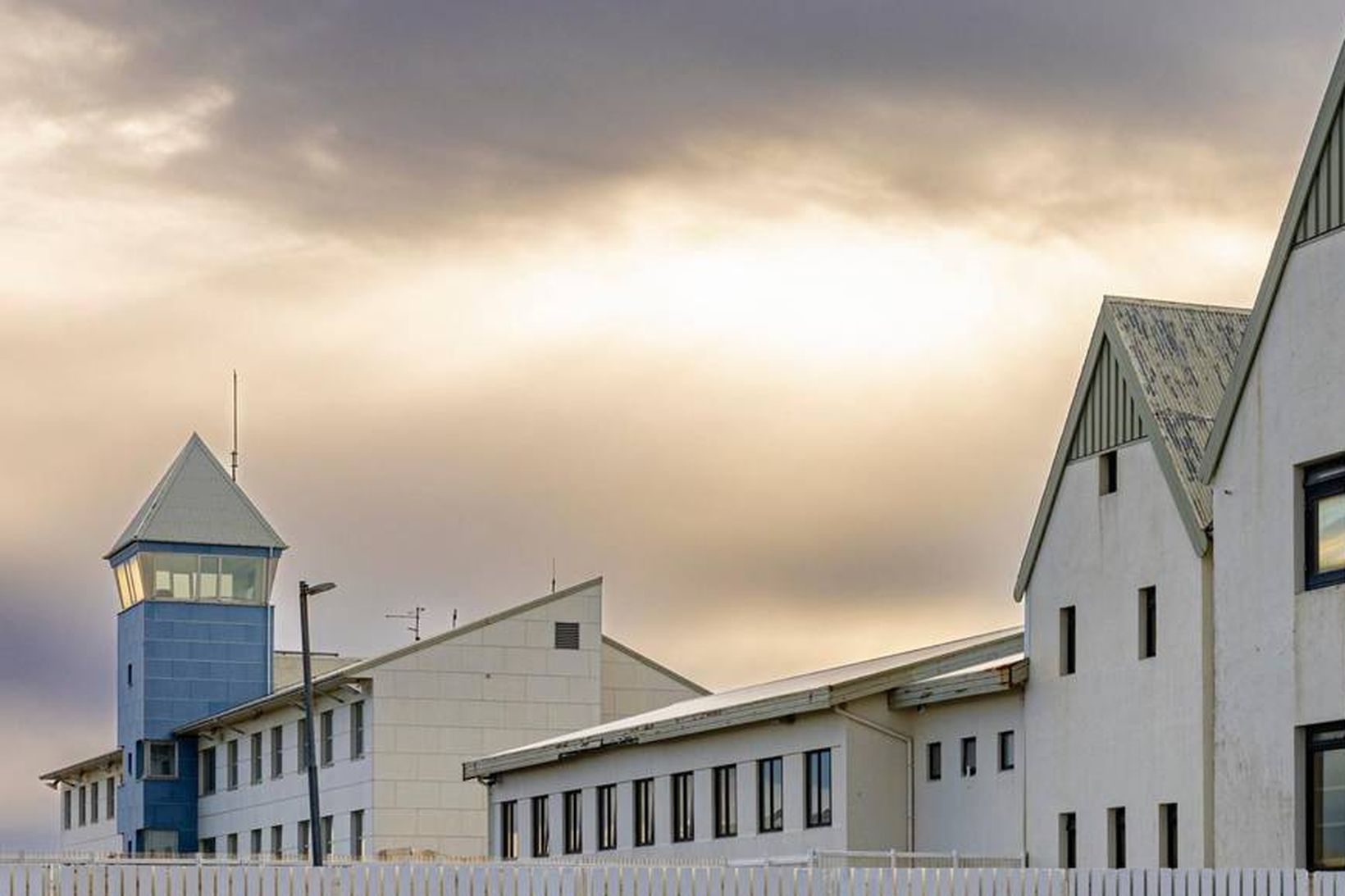 Þrír hafa verið náðaðir