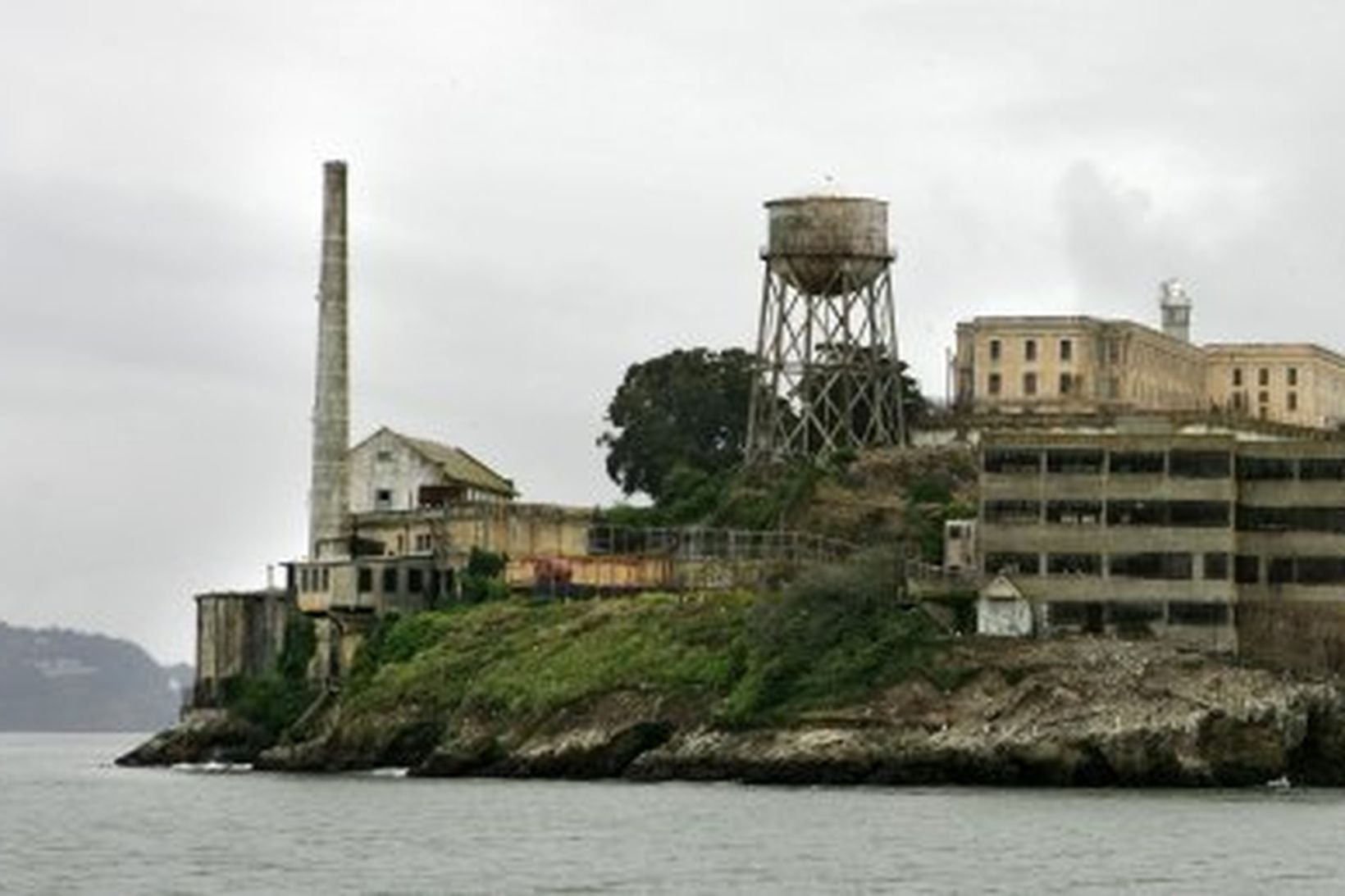 Vill enduropna eitt alræmdasta fangelsi Bandaríkjanna