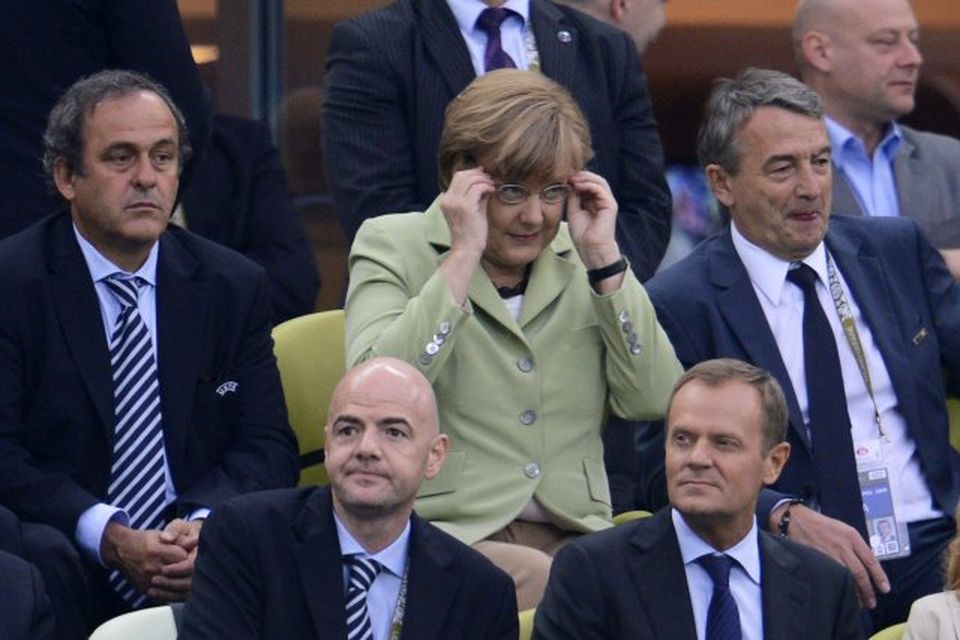 Angela Merkel forsætisráðherra Þjóðverja við hlið Michels Platini forseta UEFA.