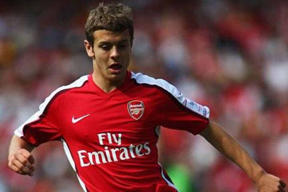 Wilshere er í byrjunarliði Arsenal.