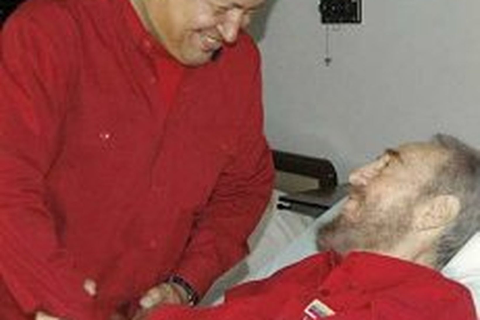 Hugo Chavez, forseti Venesúela, heimsótti Kastró í ágúst í sumar.