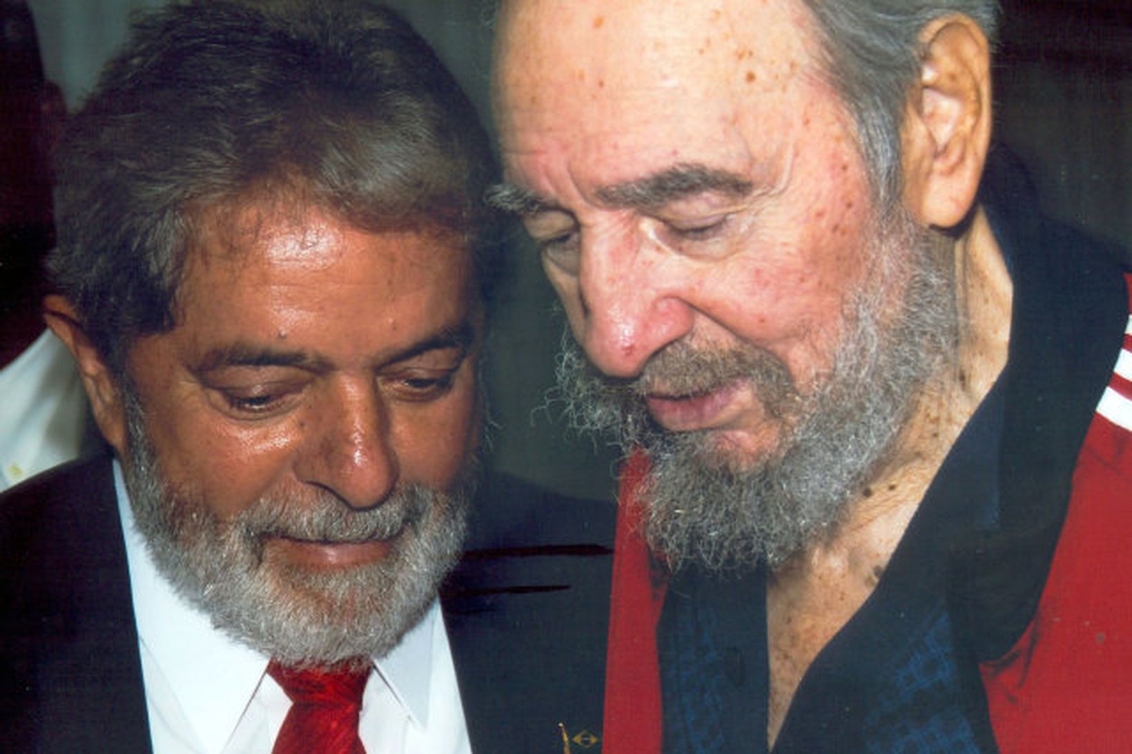 Luiz Inacio Lula da Silva og Fidel Castro á góðri …