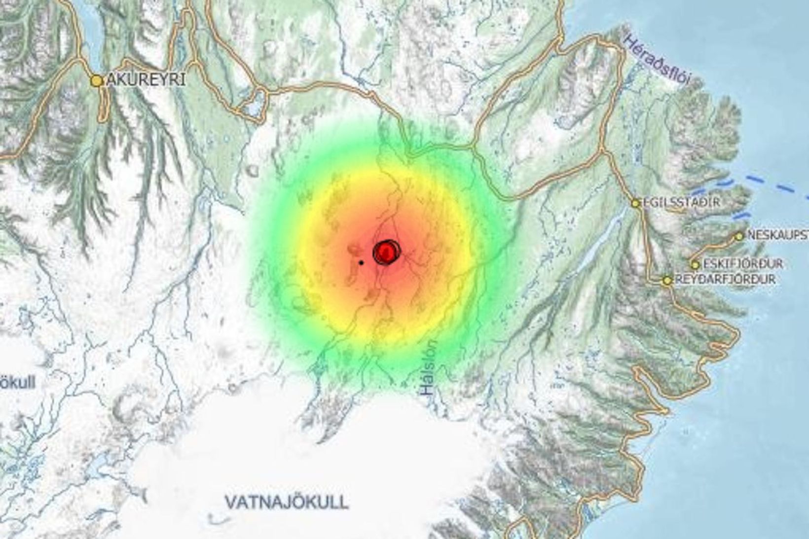 Myndin sýnir fjarlægð skjálftahrinunnar frá Akureyri og Vatnajökli.