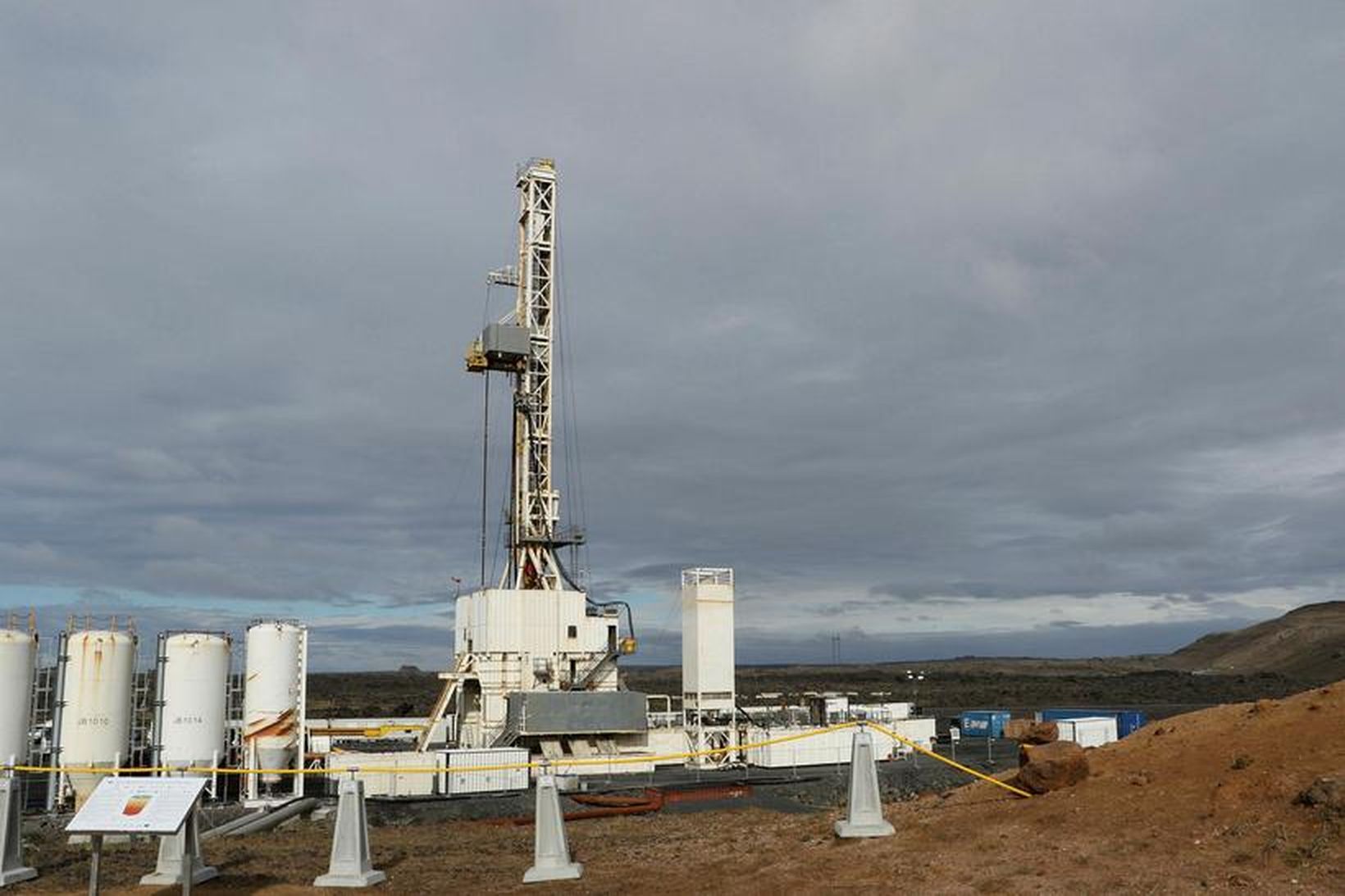 Gastegundirnar bárust úr jarðhitaholu á Reykjanesi.