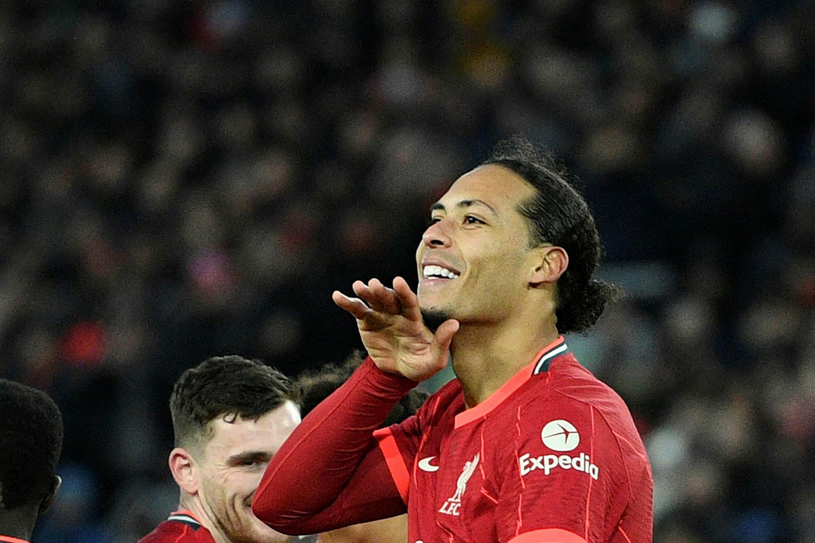 Virgil van Dijk verður ekki með Liverpool í kvöld þar …