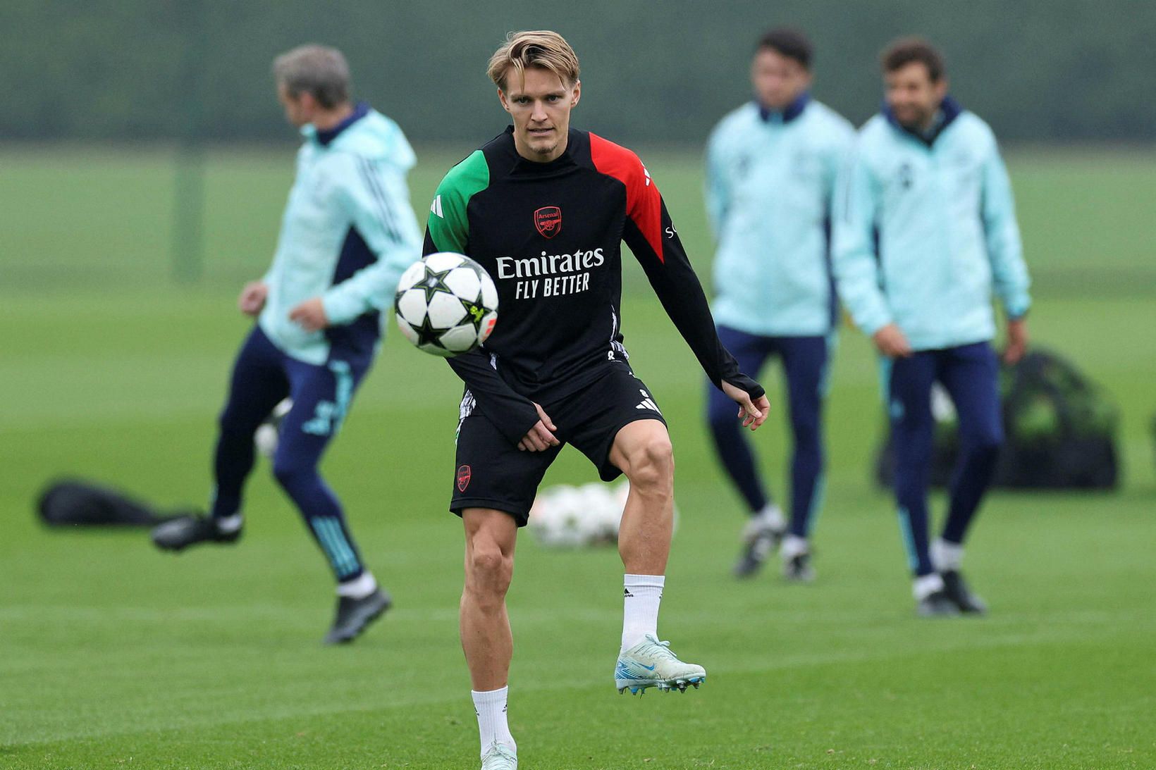 Martin Ödegaard á æfingu Arsenal-liðsins í dag.