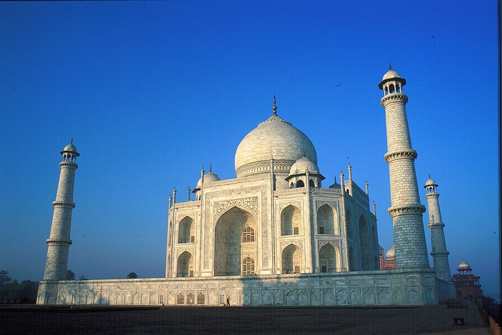 Taj Mahal er frægasta bygging Indlands.