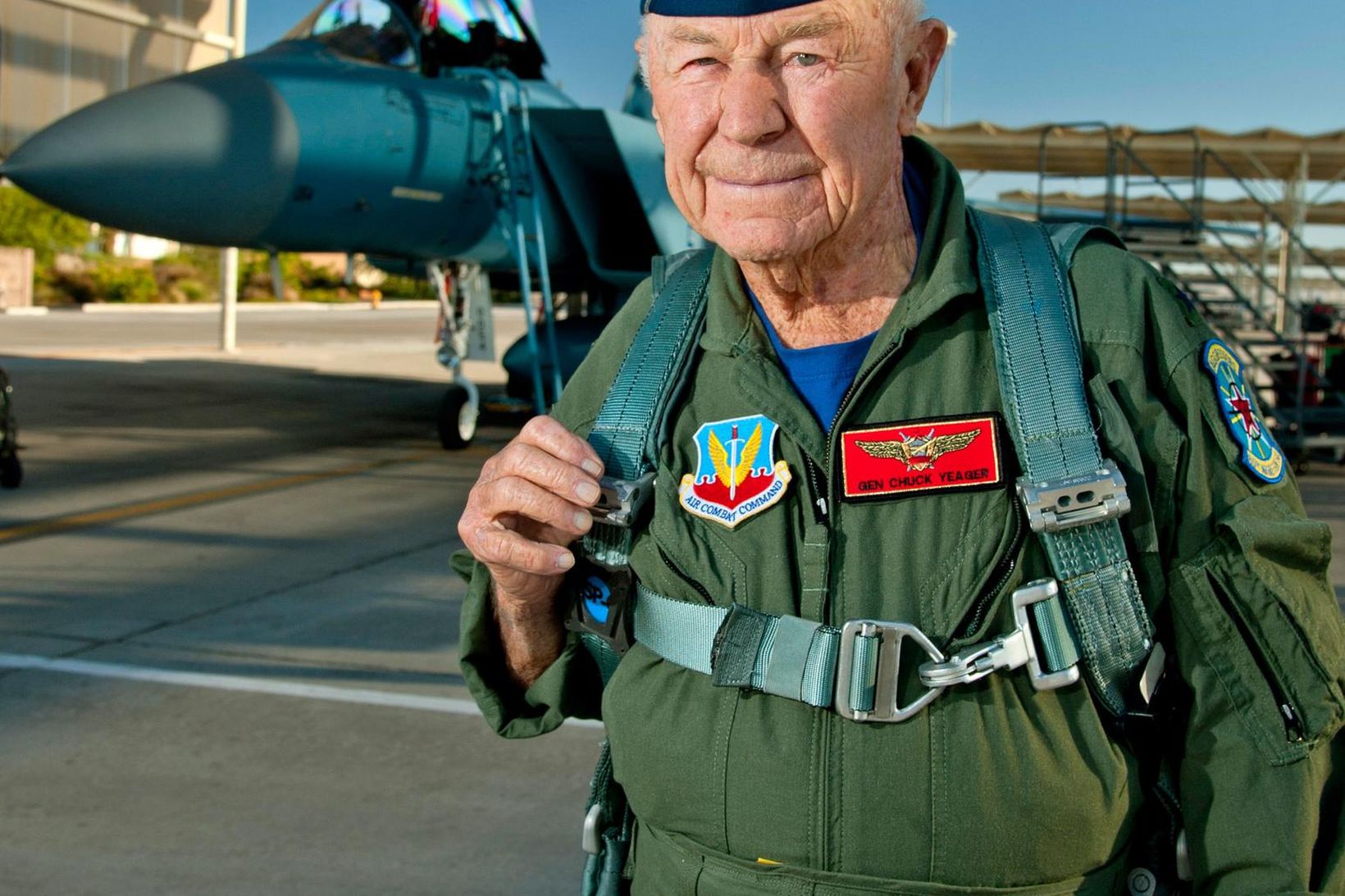 Chuck Yeager árið 2012.