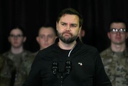 J.D. Vance, varaforseti Bandaríkjanna, hefur sakað Dani um að hafa gert Grænland berskjaldað fyrir innrásum …