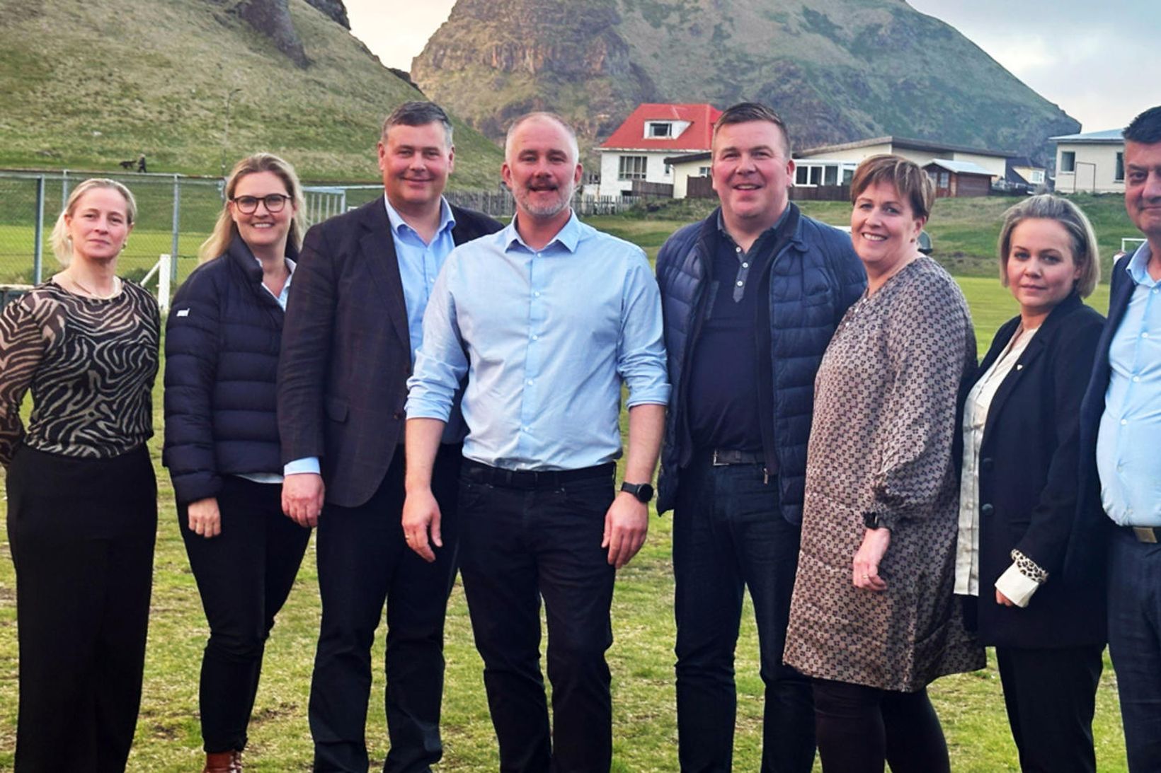 Fulltrúar ÍBV, UMFÍ og ÍBV eftir ársþingið í Vestmannaeyjum.