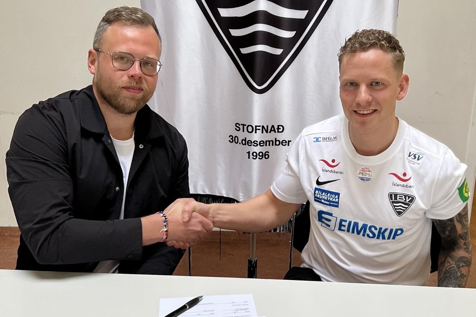 Jakob Ingi Stefánsson (t.h.) er genginn til liðs við ÍBV.