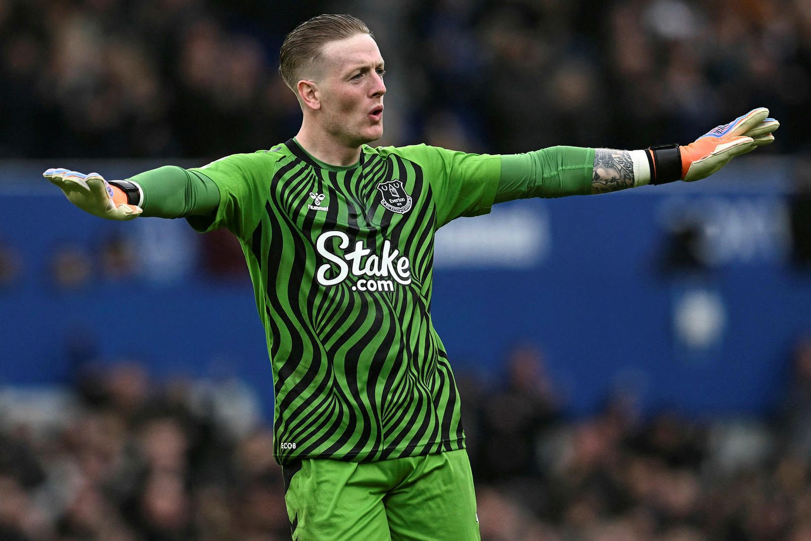 Jordan Pickford ver mark Everton áfram næstu árin.