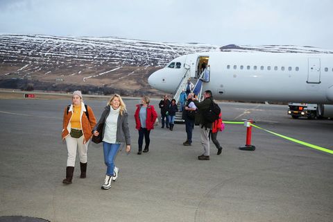 Passengers arriving in Akureyri.