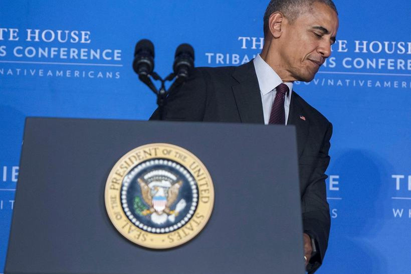 Barack Obama Bandaríkjaforseti sagði frumvarpið veita „hættulegt fordæmi“ fyrir einstaklinga …