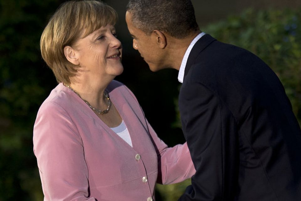 Það virtist kært á milli Barack Obama og Angelu Merkel þegar þau heilsuðust við upphaf …