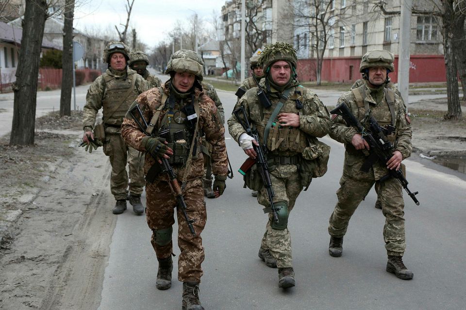 Úkraínskir hermenn í Donetsk í gær.