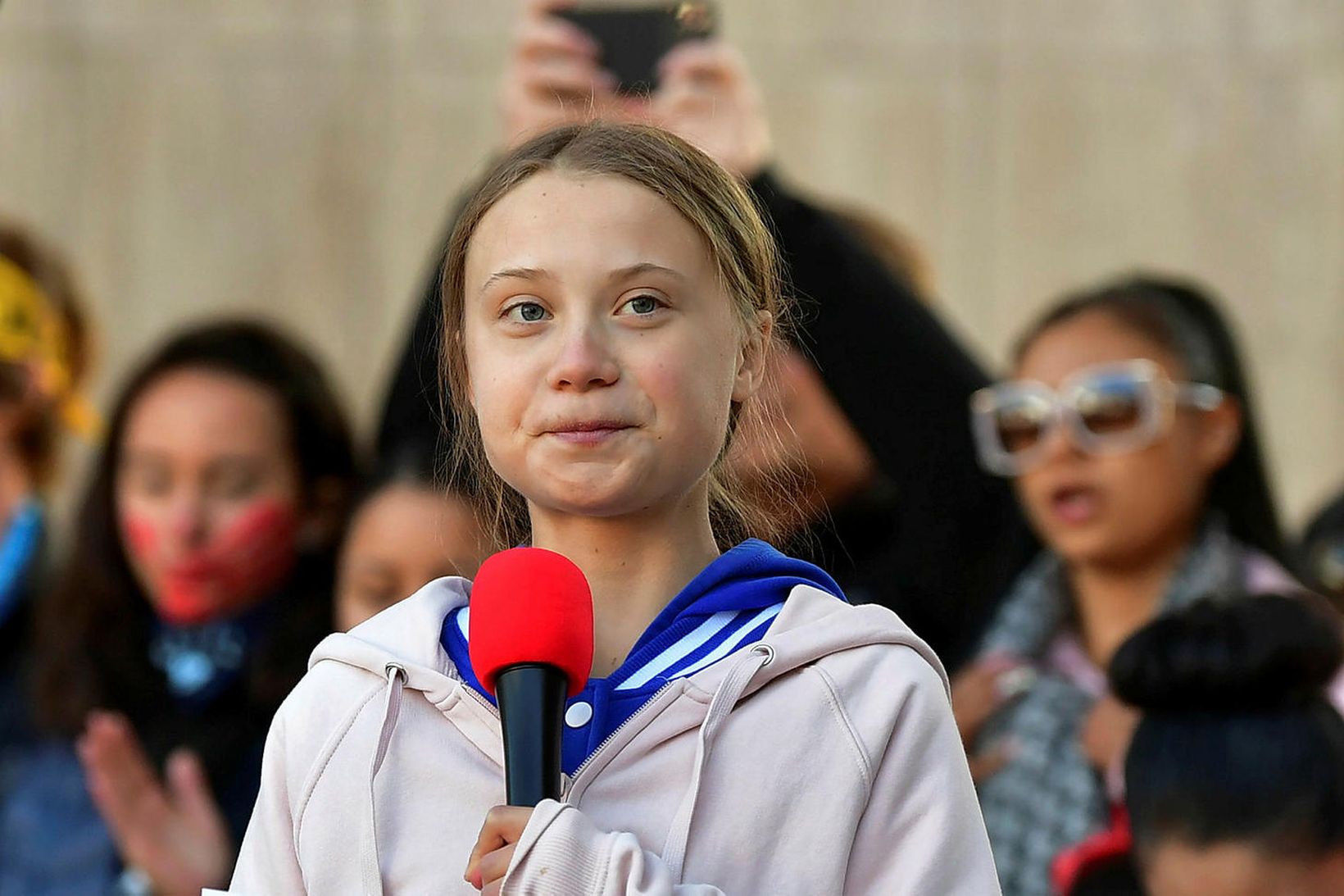 Greta Thunberg íhugar að hætta á Facebook og gagnrýnir hún …