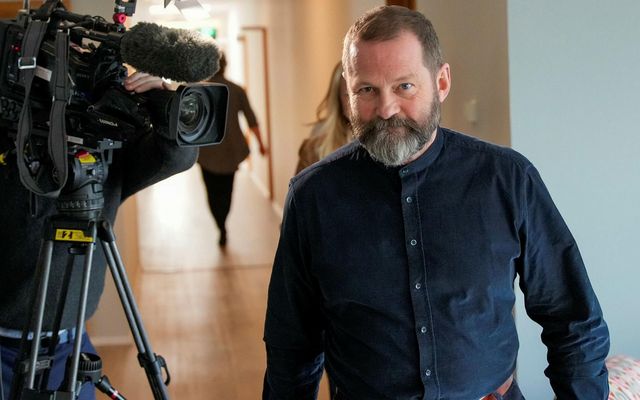 Ástráður Haraldsson ríkissáttasemjari er fluttur í Kópavog.