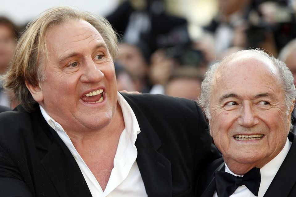 Gerard Depardieu ásamt forseta FIFA,Sepp Blatter