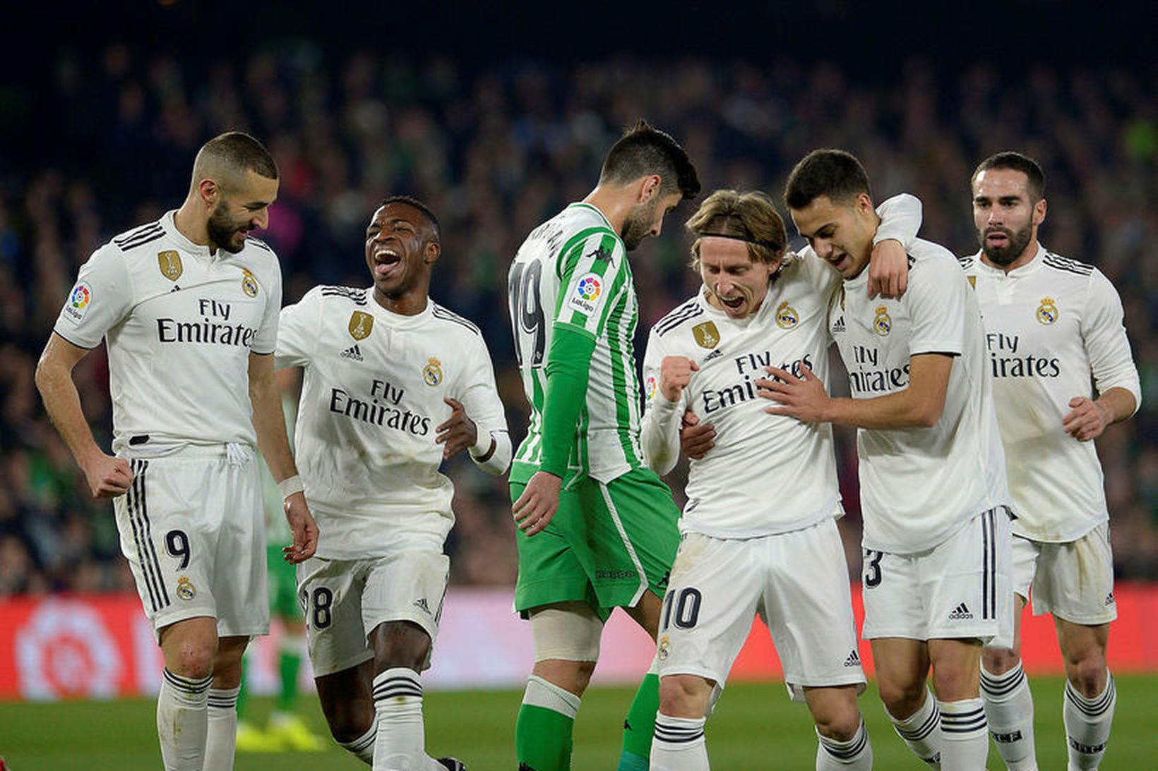 Real Madrid tapaði en fór samt áfram.