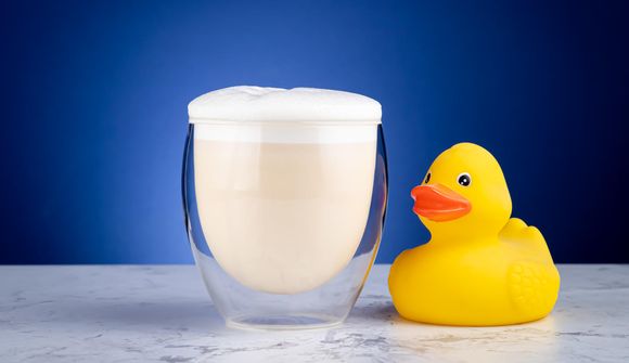 Uppáhaldsdrykkur Hákons er „Duck Tails“