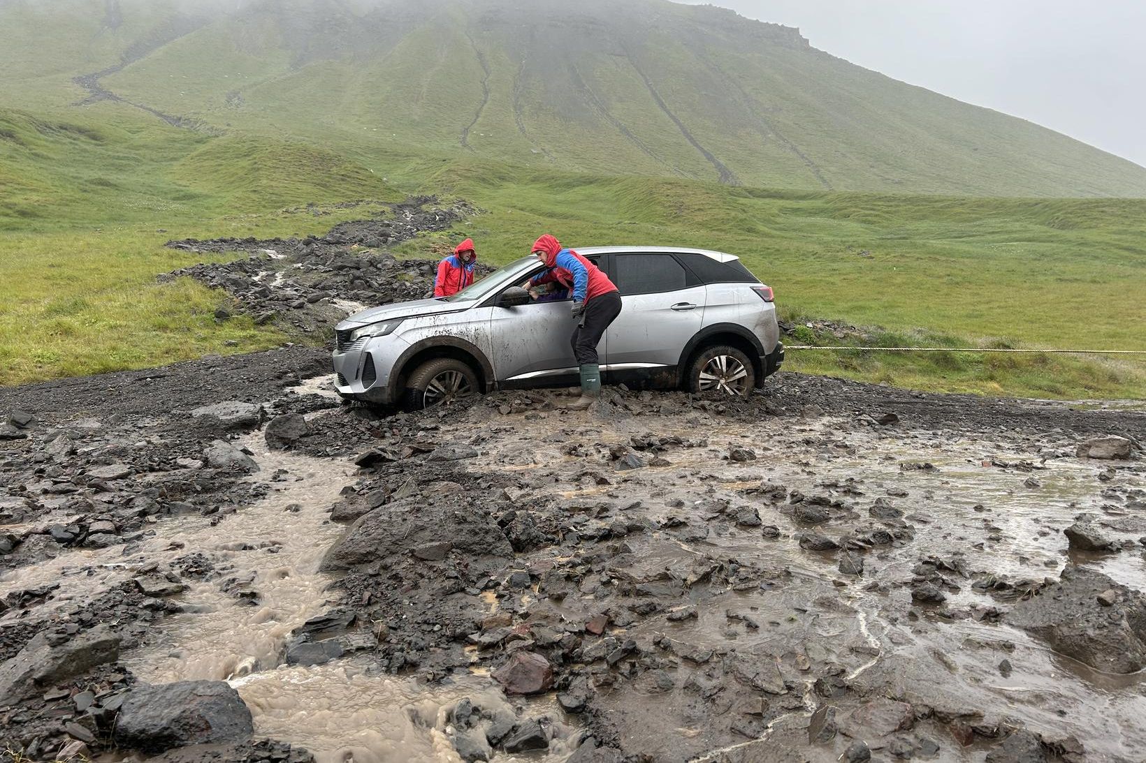 Björgunarsveitin Strandasól aðstoðaði ferðamanninn.