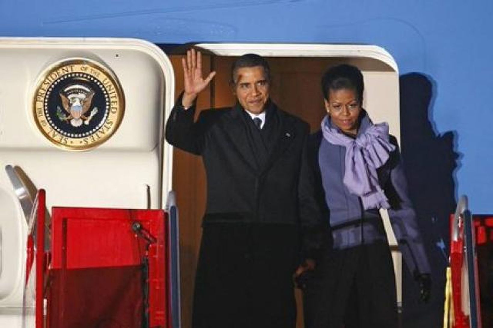 Bandarísku forsetahjónin Barack og Michelle Obama komu til Óslóar í …