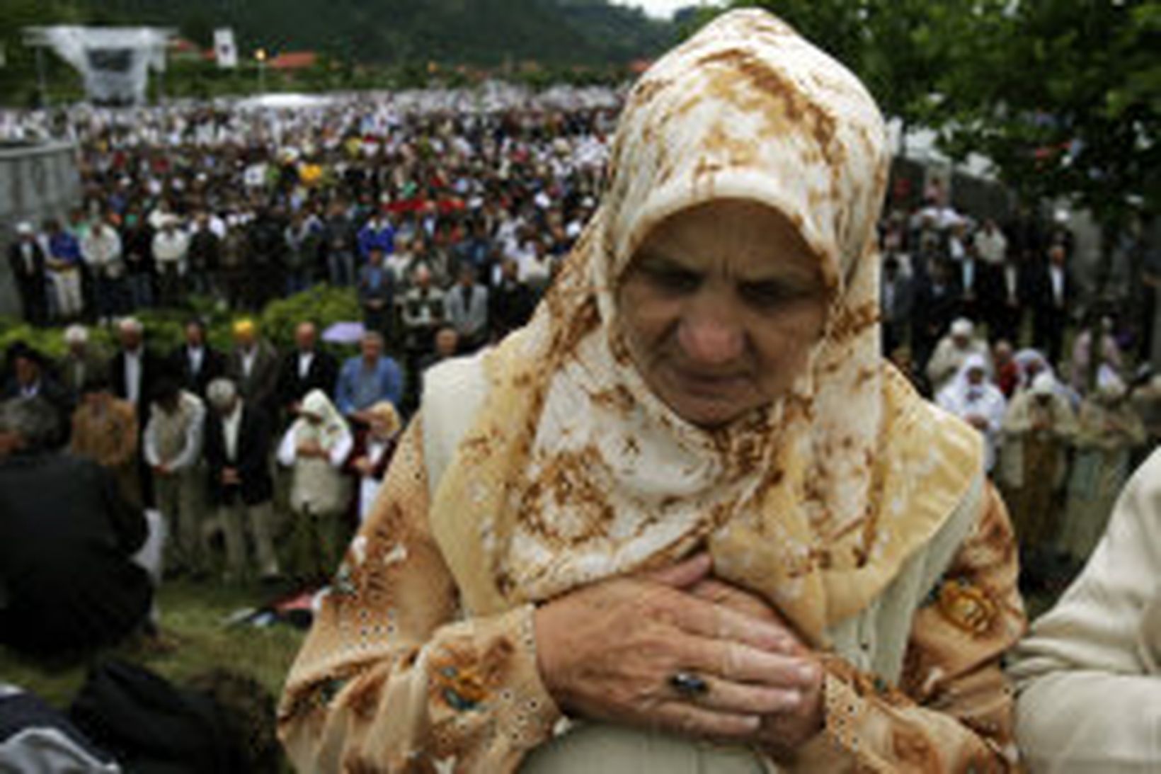 Frá minningarathöfn í Srebrenica í dag.
