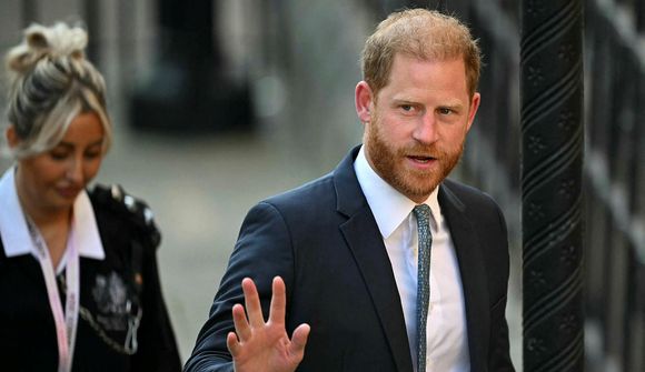 Harry Bretaprins fyrir dómstólum