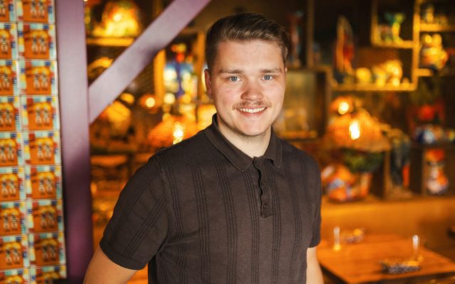 Alexander Skjóldal rekstrastjóri á Tres Locos kann sitt fag fram í fingurgóma.