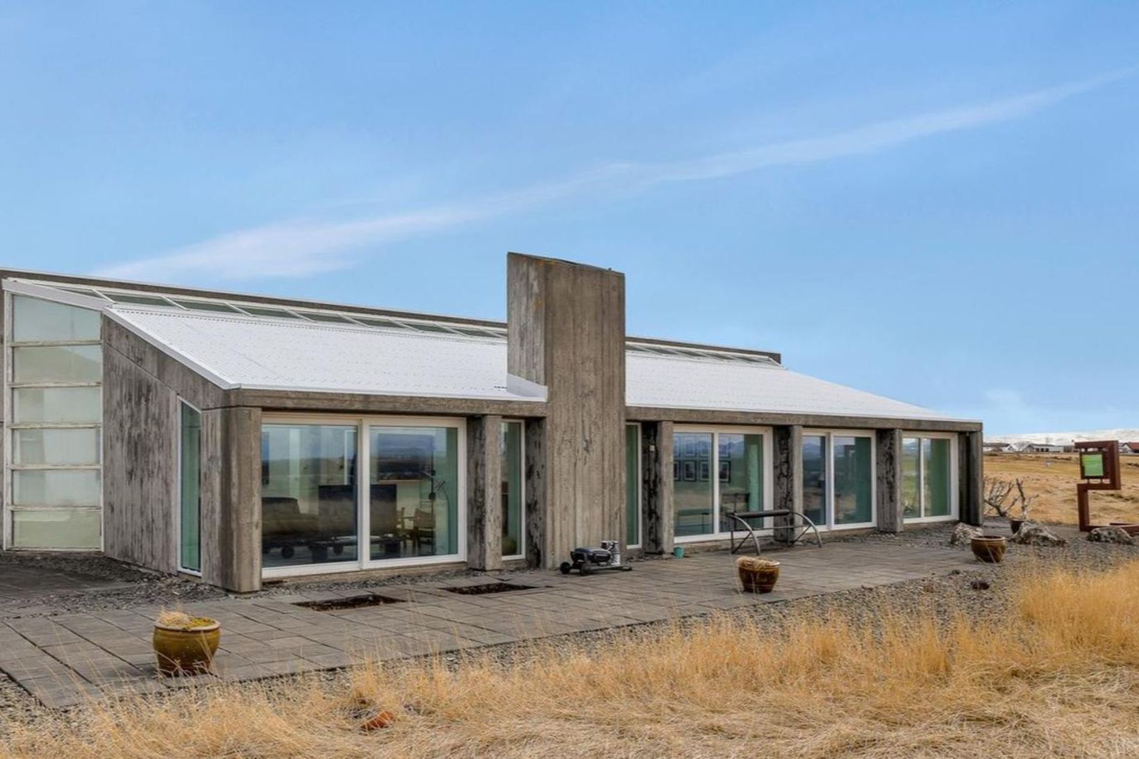 Guðni selur einbýlishúsið sem hefur vakið heimsathygli