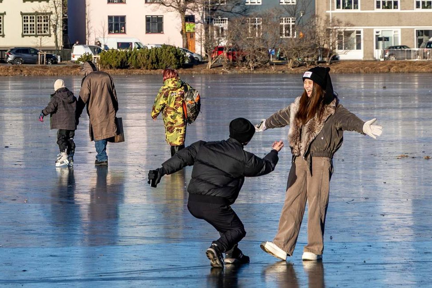 Misjafnt tíðarfar á veðurstofuvetri