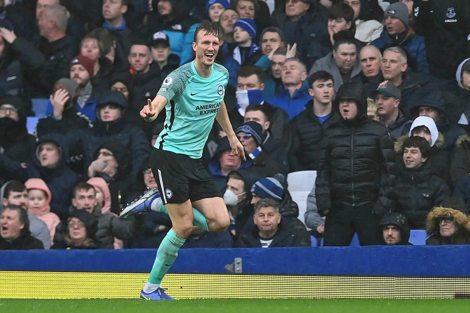 Dan Burn er kominn til Newcastle frá Brighton.