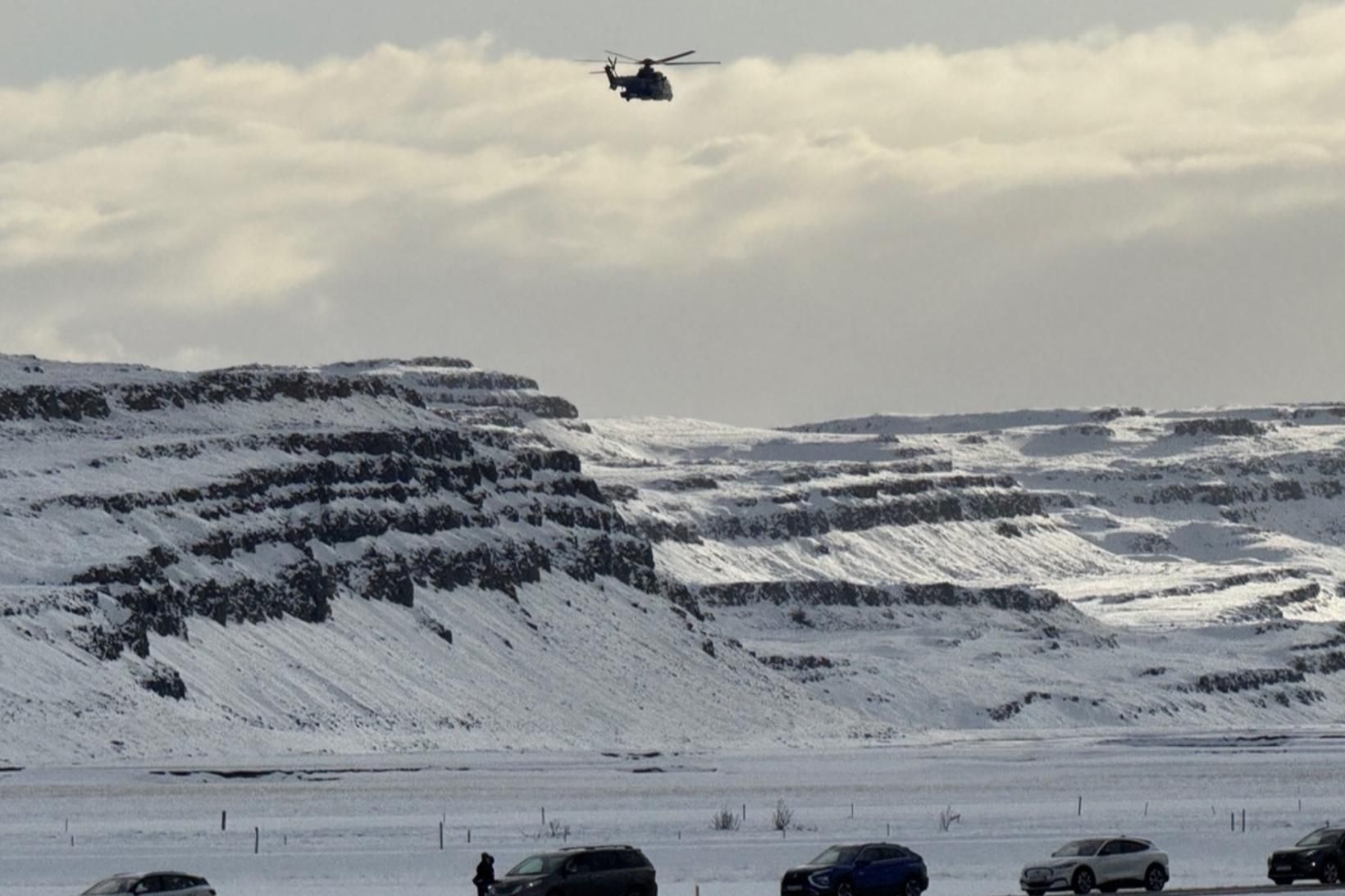 Banaslys við gatna­mót­ Bröttu­brekku og Þjóðveg­ar 1 á Vest­ur­landi. Rúta …