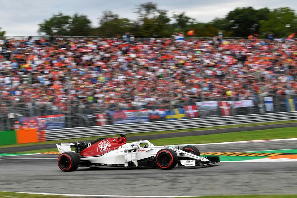 Romain Grosjean á ferð í Monza.
