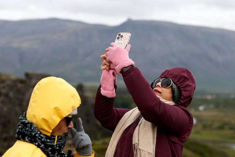 Organized pickpocket rings active again at Þingvellir and Gullfoss
