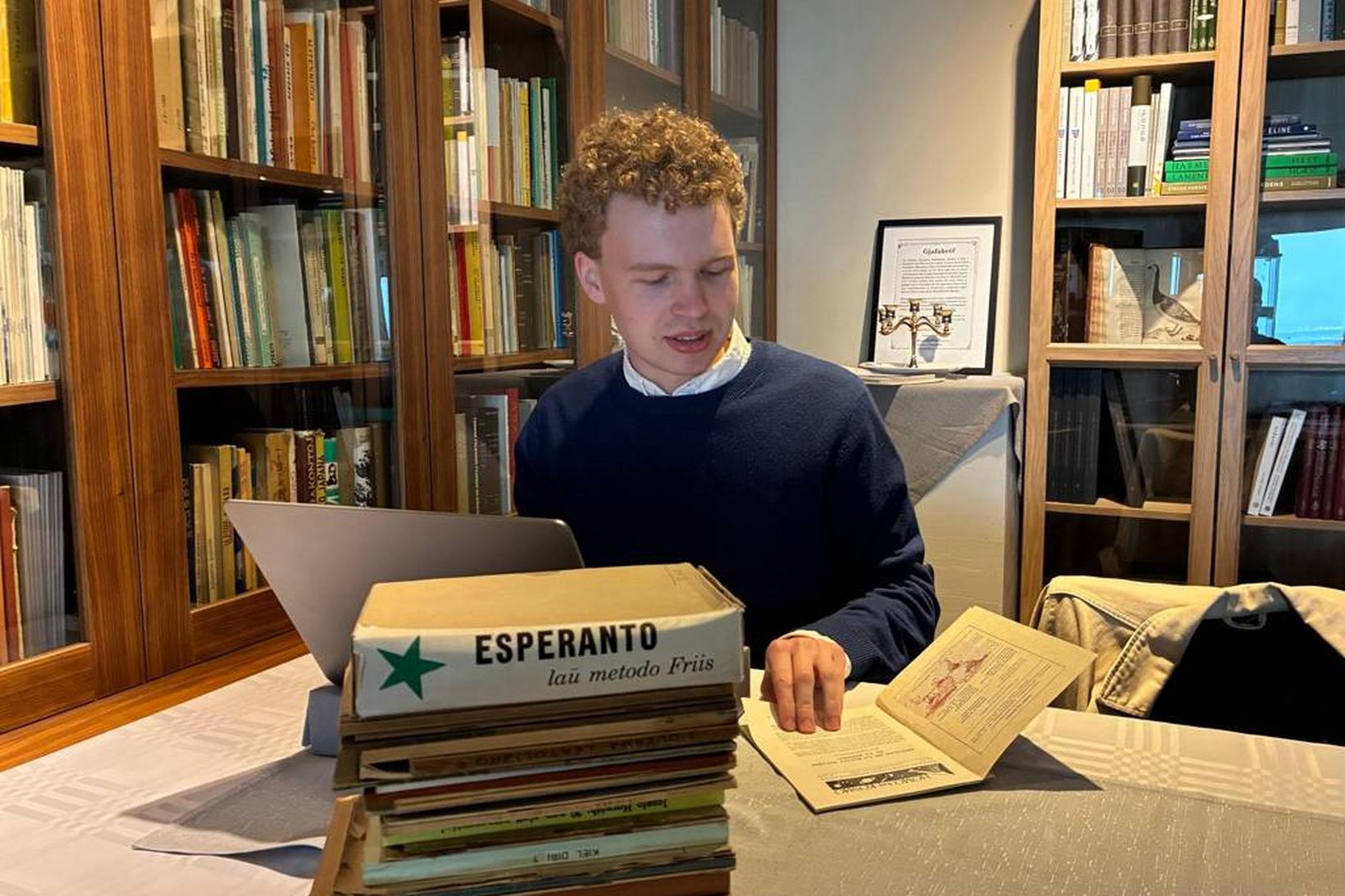 Skrásetti yfir þúsund esperantóbækur