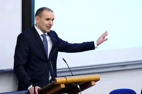 Jóhannesson will be making an announcement on his candidacy today at 2 pm.